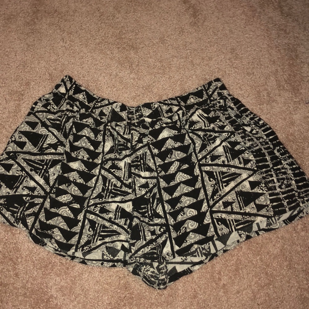 Flowy tribal print shorts